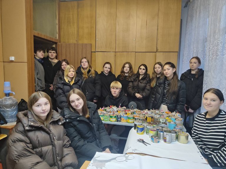 СТАРТ РОБОТИ МАЙСТЕРНІ ВОЛОНТЕРІВ У ВИЩОМУ ПРОФЕСІЙНОМУ УЧИЛИЩІ №25 М. ХМЕЛЬНИЦЬКОГО