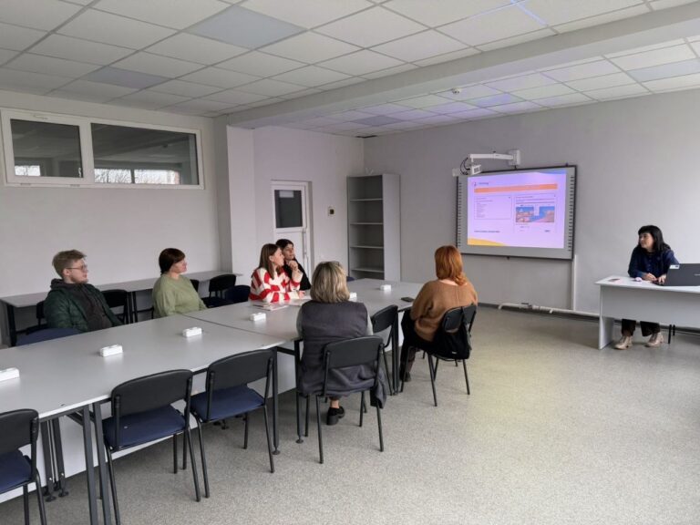 ЗУСТРІЧ З АМБАСАДОРОМ ETWINNING У ХМЕЛЬНИЦЬКІЙ ОБЛАСТІ